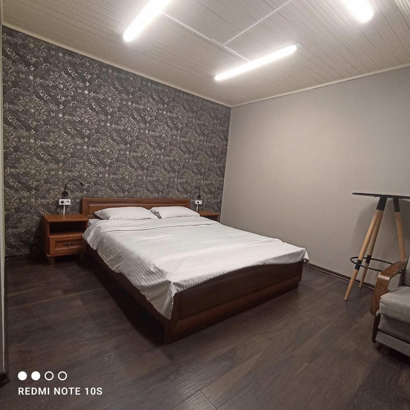 Friends Hostel تشيسيناو المظهر الخارجي الصورة