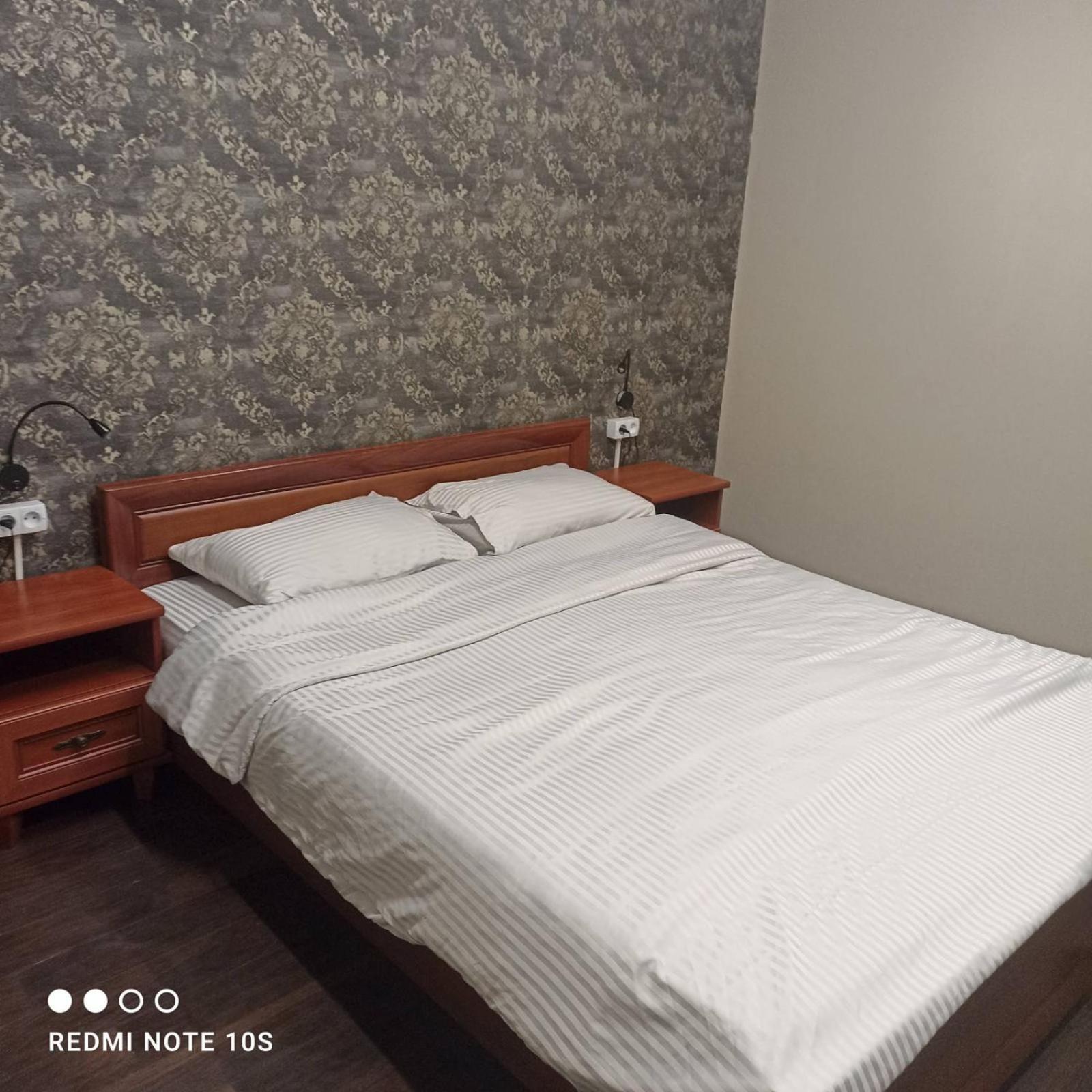 Friends Hostel تشيسيناو المظهر الخارجي الصورة